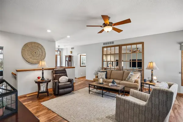 6301 NE 126th Avenue, Elkhart, IA 50073
