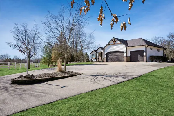 6301 NE 126th Avenue, Elkhart, IA 50073