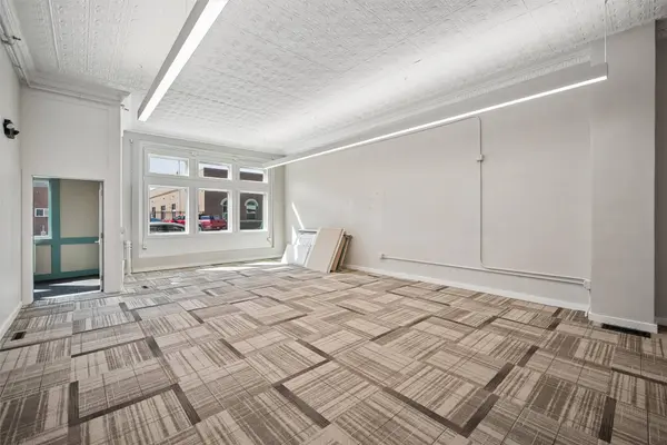 222 Water Street, Cambridge, IA 50046