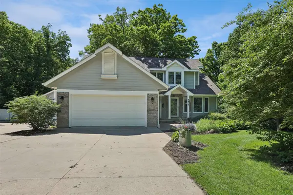 6913 NE Berwick Drive, Ankeny, IA 50021