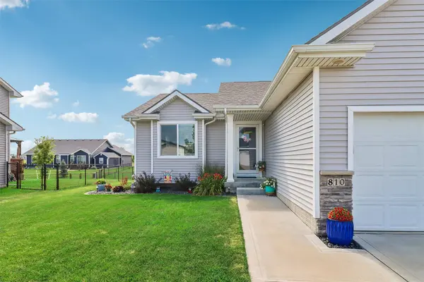 810 NE Meadow Landing Drive, Ankeny, IA 50021
