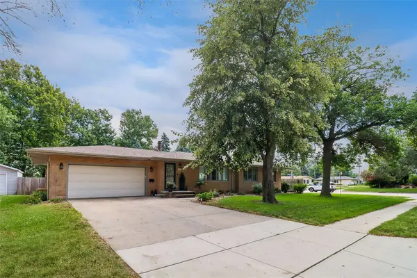 101 NW Des Moines Street, Ankeny, IA 50023