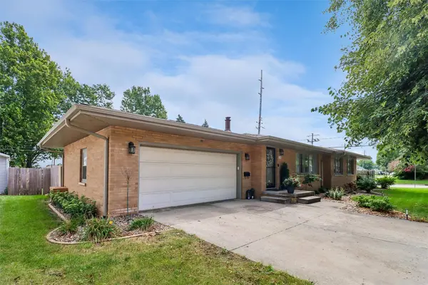 101 NW Des Moines Street