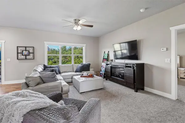 815 SE Delaware Avenue #A, Ankeny, IA 50021