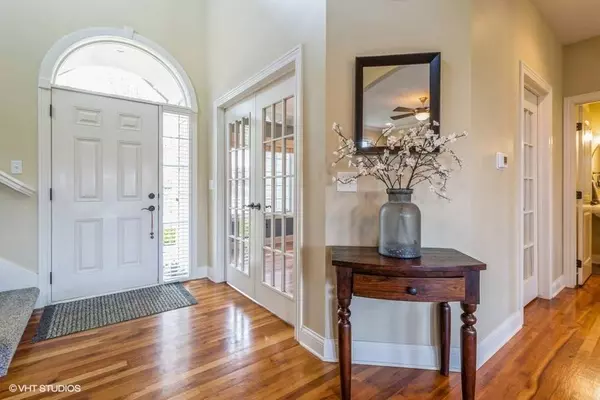 14617 Dellwood Drive, Urbandale, IA 50323