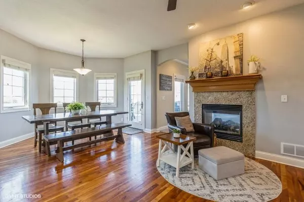 14617 Dellwood Drive, Urbandale, IA 50323