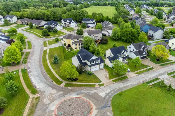 16119 Tanglewood Drive, Urbandale, IA 50323