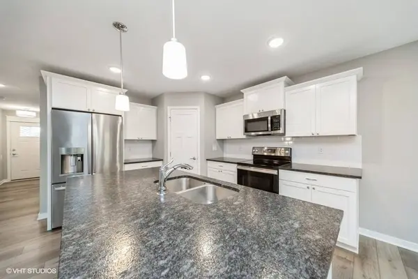 112 Hickory Way, Polk City, IA 50226