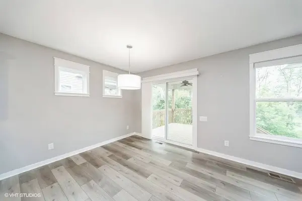 112 Hickory Way, Polk City, IA 50226