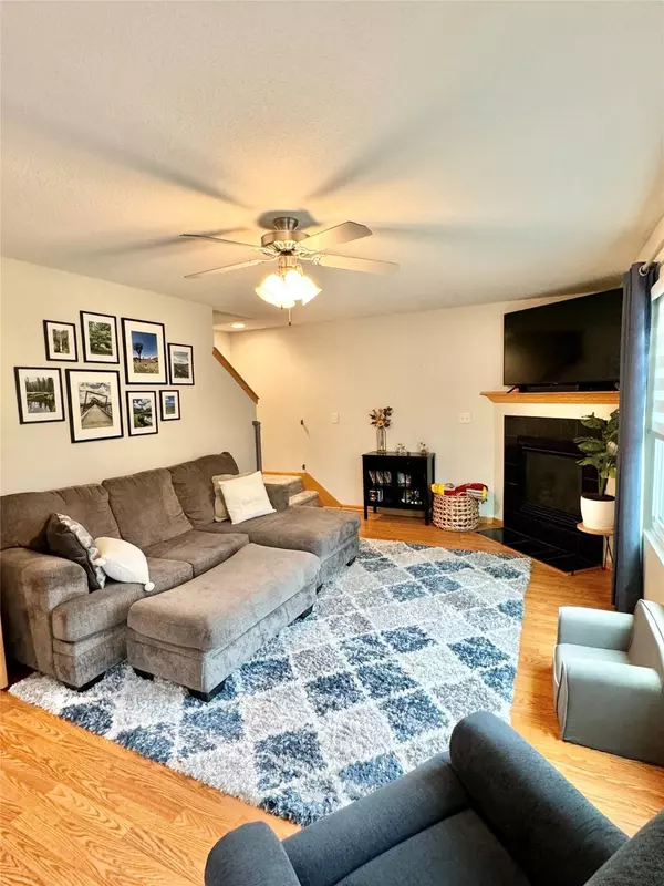 9734 Red Sunset Court, West Des Moines, IA 50266