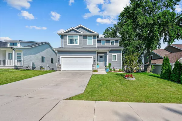 1600 E 17th Street, Norwalk, IA 50211