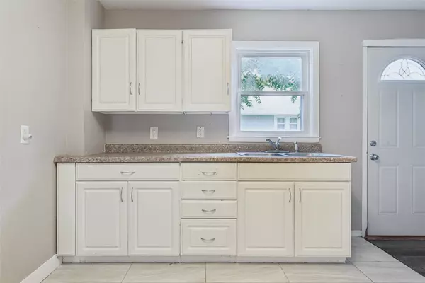 1803 Walnut Street, Granger, IA 50109