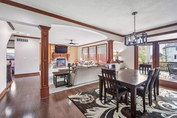 3007 152nd Street, Urbandale, IA 50323