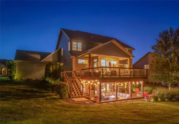 3105 152nd Street, Urbandale, IA 50323