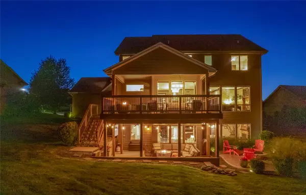 3105 152nd Street, Urbandale, IA 50323