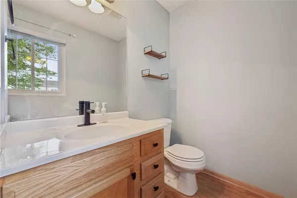 9734 Red Sunset Court, West Des Moines, IA 50266