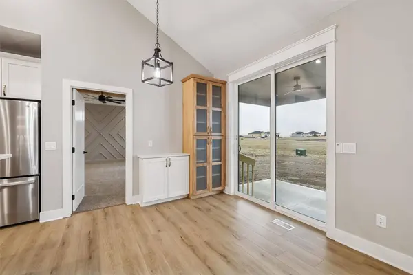 1201 Lakeview Circle NW, Bondurant, IA 50035