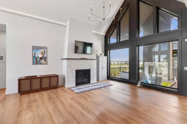 4735 Centennial Boulevard, Urbandale, IA 50323