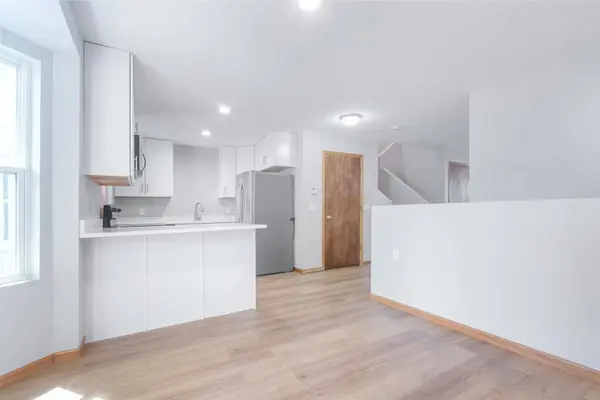 2414 Commercial Avenue, Madison, WI 53704