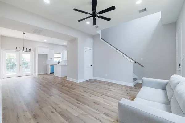 3718 Cleburne ST #A-B, Houston, TX 77004