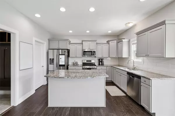 312 W High Road, Norwalk, IA 50211