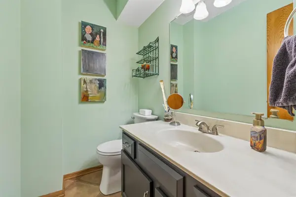 1070 50th Street #2C, West Des Moines, IA 50266