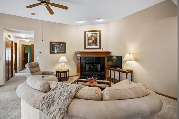3305 Ep True Parkway #503, West Des Moines, IA 50265