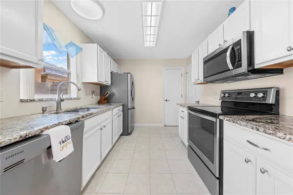 1137 SANTA CRUZ DR, The Villages, FL 32162