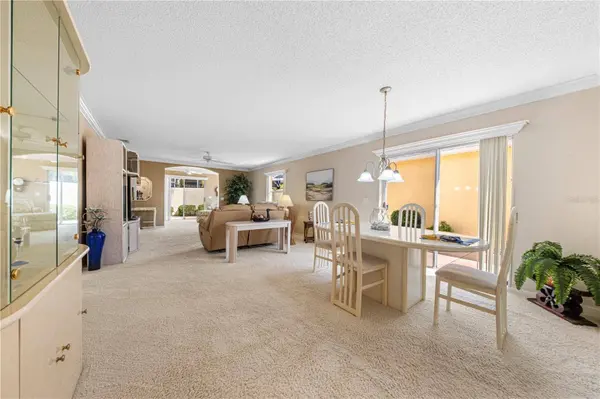1137 SANTA CRUZ DR, The Villages, FL 32162