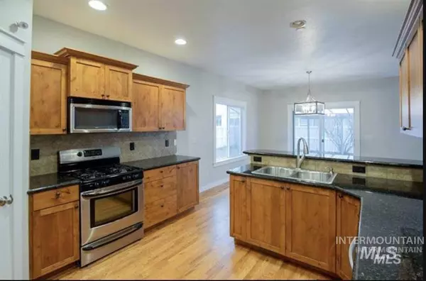 3035 N Elisha Ave, Meridian, ID 83646