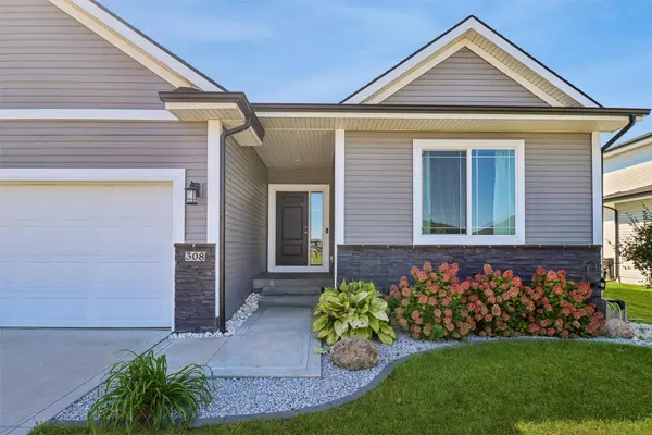 308 Creekside Drive SW, Bondurant, IA 50035