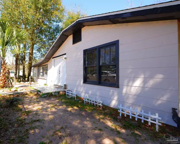 1704 N S St, Pensacola, FL 32505