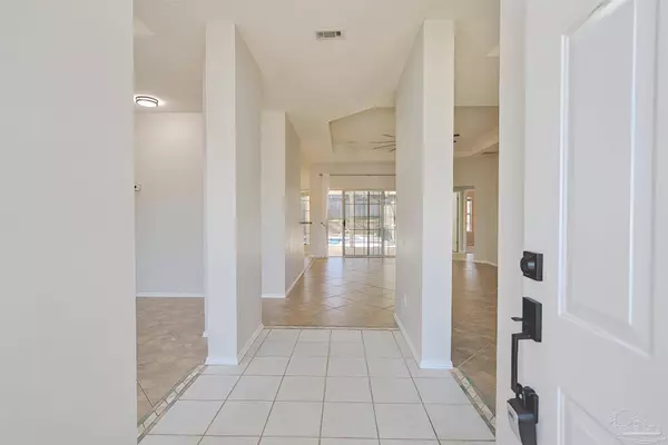 3058 Liana Ln, Pensacola, FL 32505