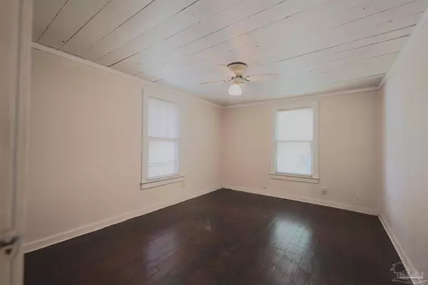 1704 N S St, Pensacola, FL 32505