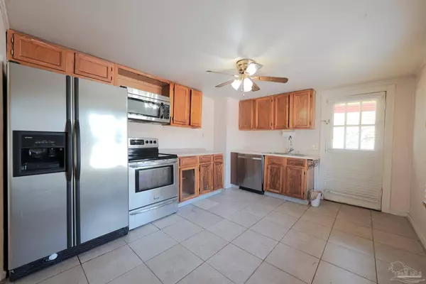 1704 N S St, Pensacola, FL 32505