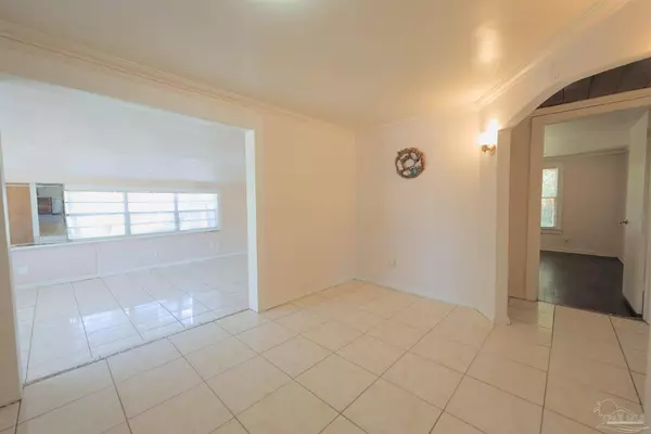 1704 N S St, Pensacola, FL 32505