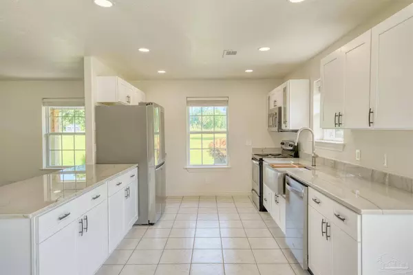 11560 Mobile Hwy, Pensacola, FL 32526