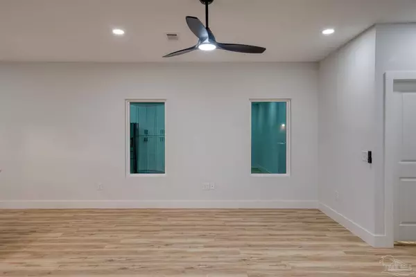 315 N Pace Blvd, Pensacola, FL 32505