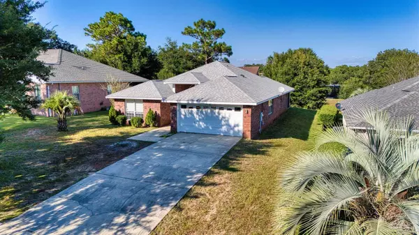 2016 Pin High Dr, Pensacola, FL 32526