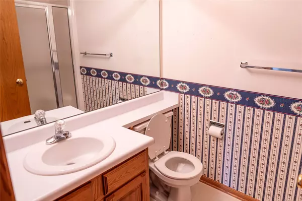 1126 SE Mallard Creek Drive, Ankeny, IA 50021