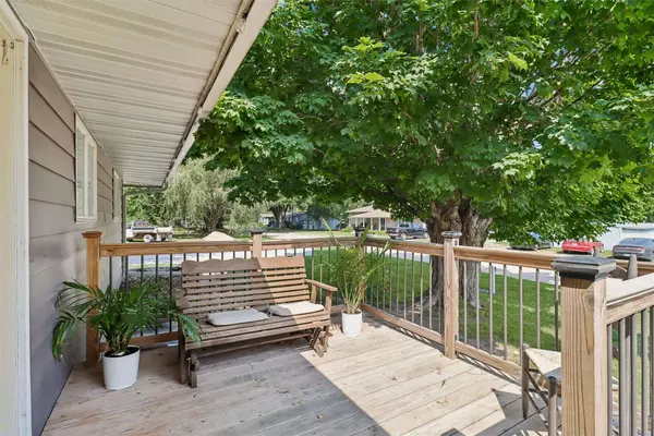 504 E Walnut Street, New Sharon, IA 50207
