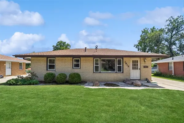 1812 Pearl Drive, West Des Moines, IA 50265