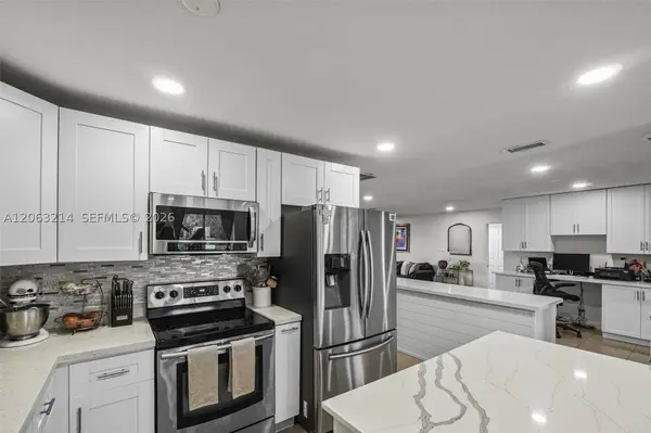 3701 NW 114th Ave, Coral Springs, FL 33065