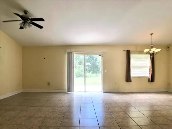 3072 THOROUGHBRED LOOP W, Lakeland, FL 33811