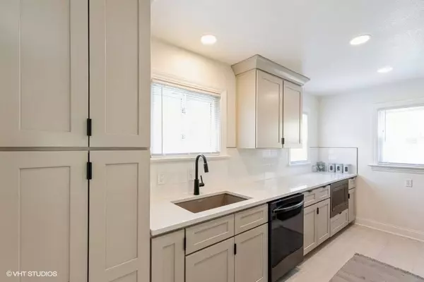 512 14th Street, West Des Moines, IA 50265