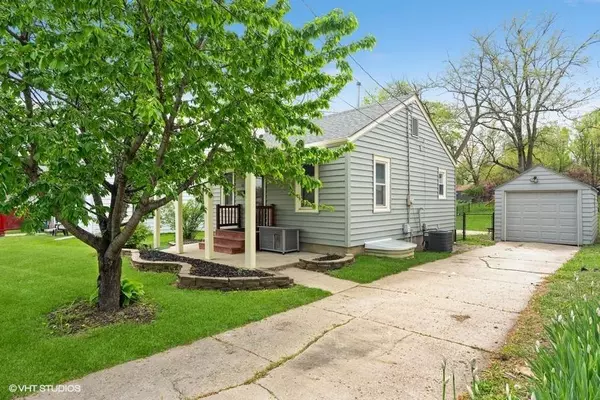 512 14th Street, West Des Moines, IA 50265