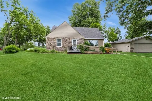 644 N 43rd Street, Cumming, IA 50061