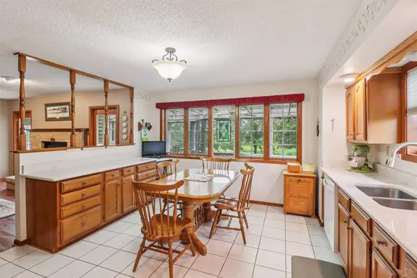 102 Country Club Drive, Osceola, IA 50213