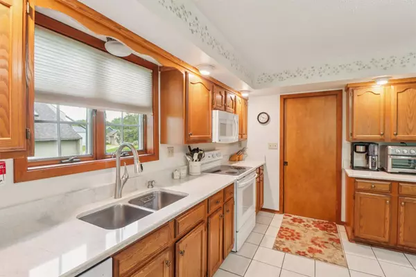 102 Country Club Drive, Osceola, IA 50213