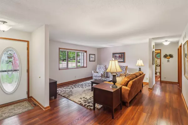 102 Country Club Drive, Osceola, IA 50213